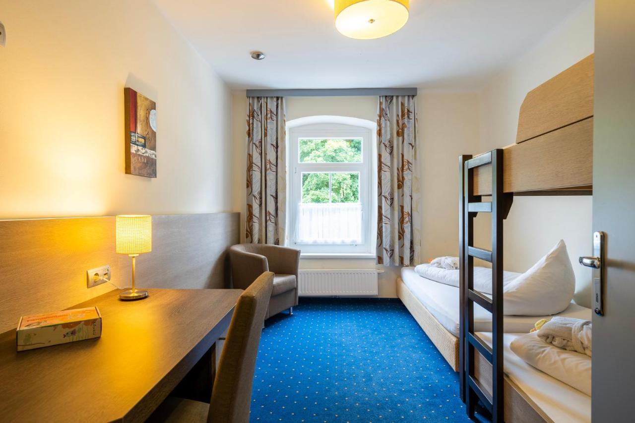Familienhotel Post Millstatt Buitenkant foto